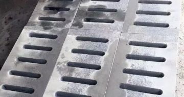 内蒙古 芝麻灰石材沟盖板