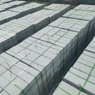 内蒙古 芝麻白1.8公分火烧300*600地铺，清仓大甩卖