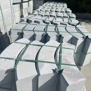 内蒙古 芝麻灰弧形路沿石