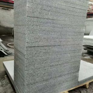 内蒙古 花岗岩 地铺成品300*600，尺寸标准、厚薄均匀
