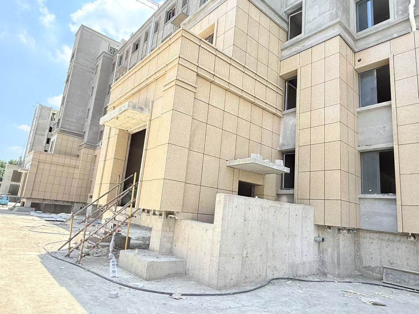 内蒙古 黄金麻干挂，工地实拍