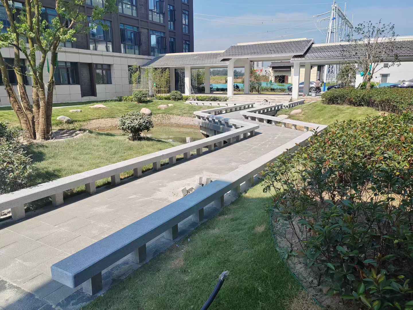 内蒙古 芝麻灰小区坐凳&栏杆安装效果