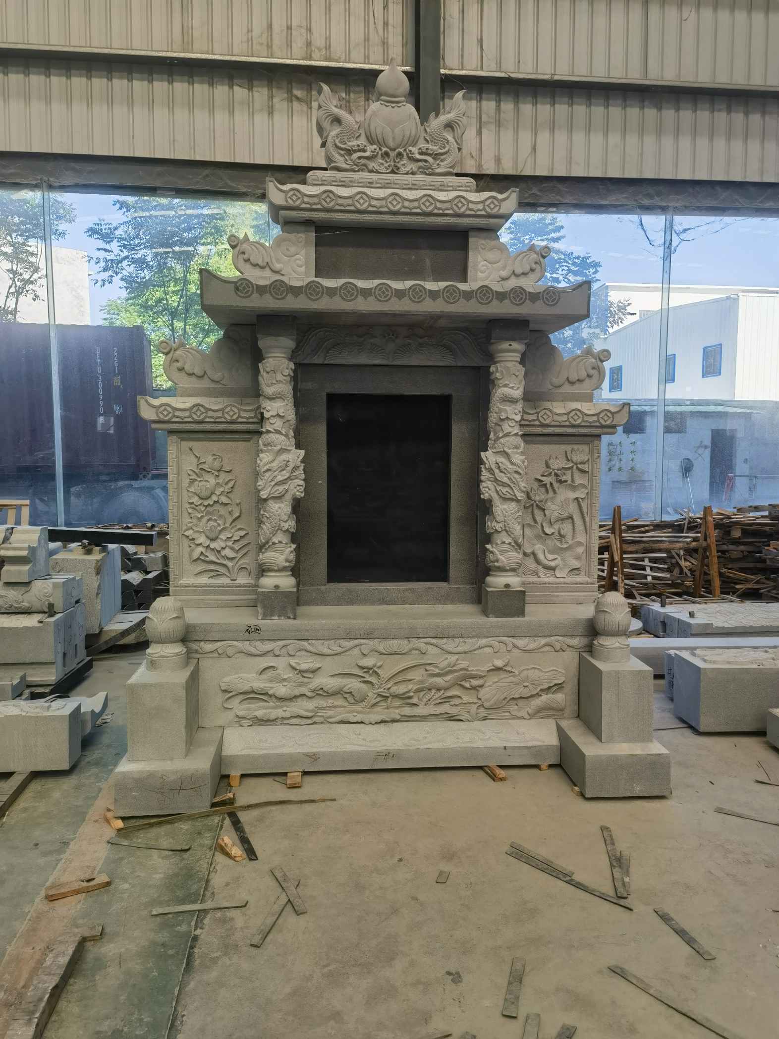 内蒙古 芝麻灰高档墓碑、土墓，一套也支持定做