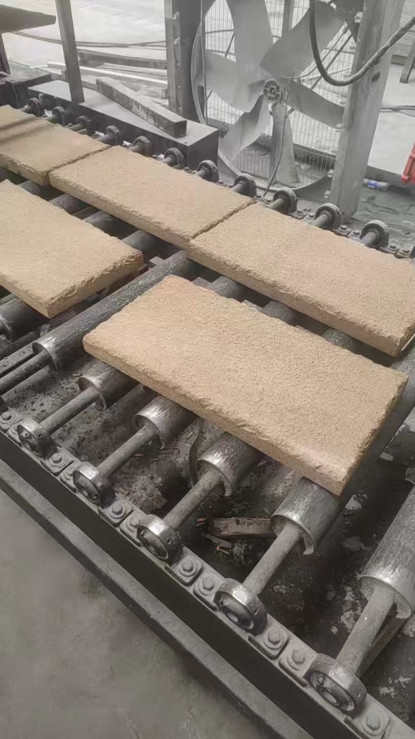 内蒙古仿古石、老石板，流水线加工，价格美丽