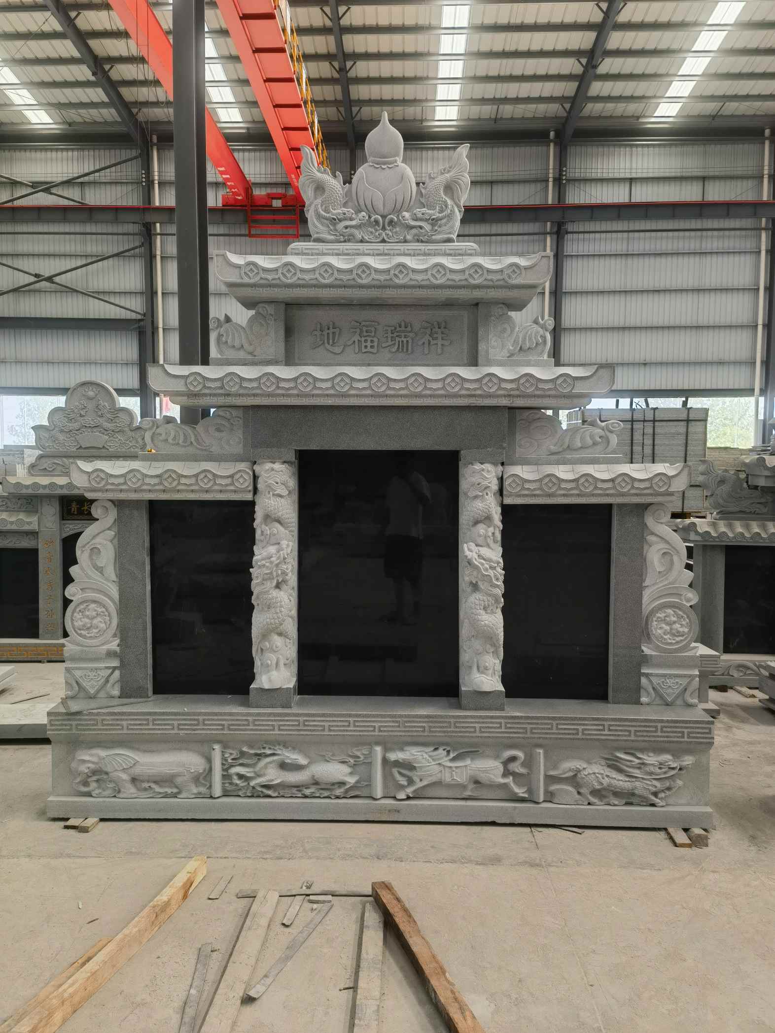 内蒙古 芝麻灰高档墓碑、土墓，一套也支持定做